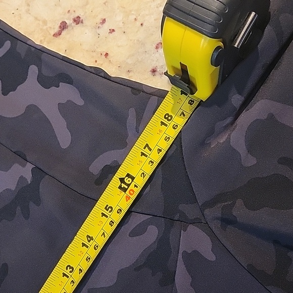 ZYIA ACTIVE FOREST CAMO ZIPPER HOODIE JACKET. - Picture 10 of 12